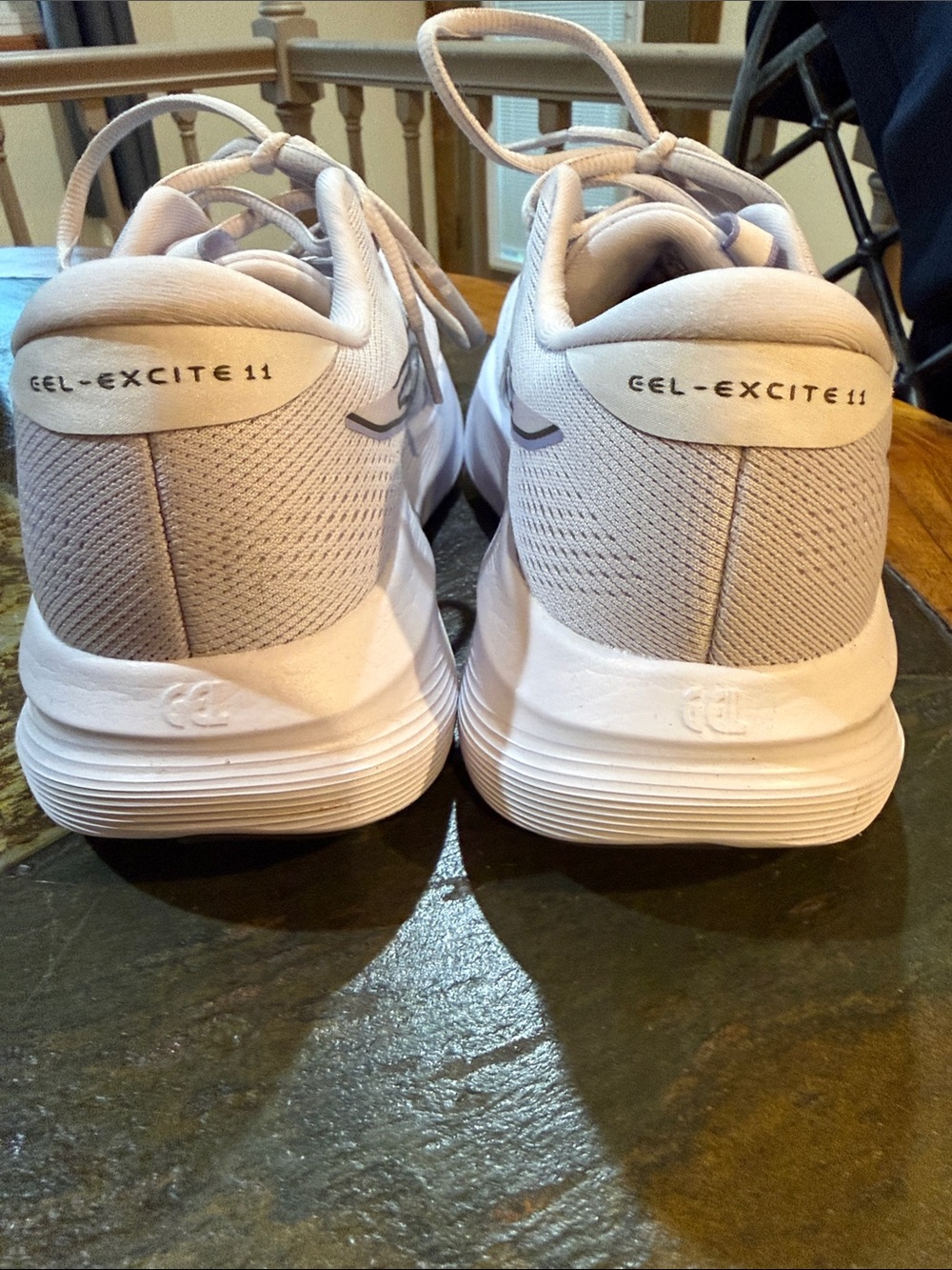 ASICS gel excite 11 - like new! - Picture 2 of 4